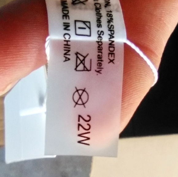 Nwt plus size flowy bathing suit top - Picture 4 of 9